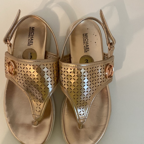 Michael Kors Girls Sandals Sz 3 - Picture 3 of 3